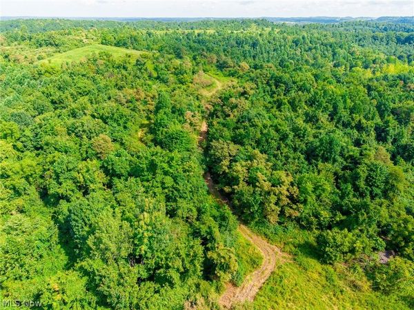 Putney Ridge Road , Quaker City, OH 43773