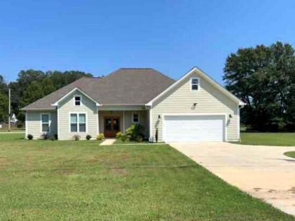 800 Shiloh Road, Mantachie, MS 38855