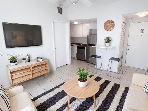 1218 Drexel Ave, Unit 204, Miami Beach, FL 33139