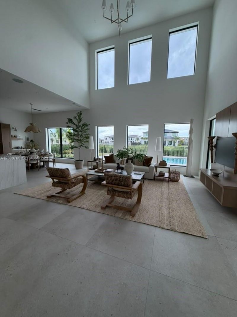 8540 NW 160th Terrace, Miami Lakes, FL 33016 Photo