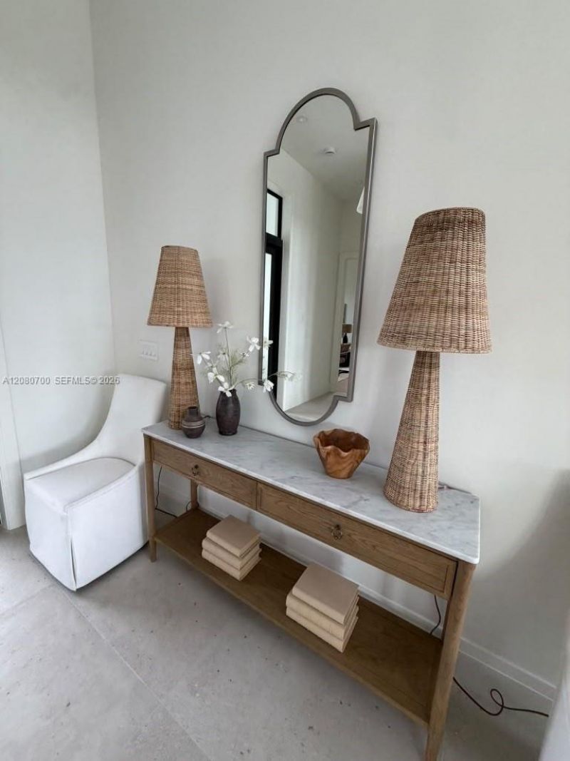 8540 NW 160th Terrace, Miami Lakes, FL 33016 Photo