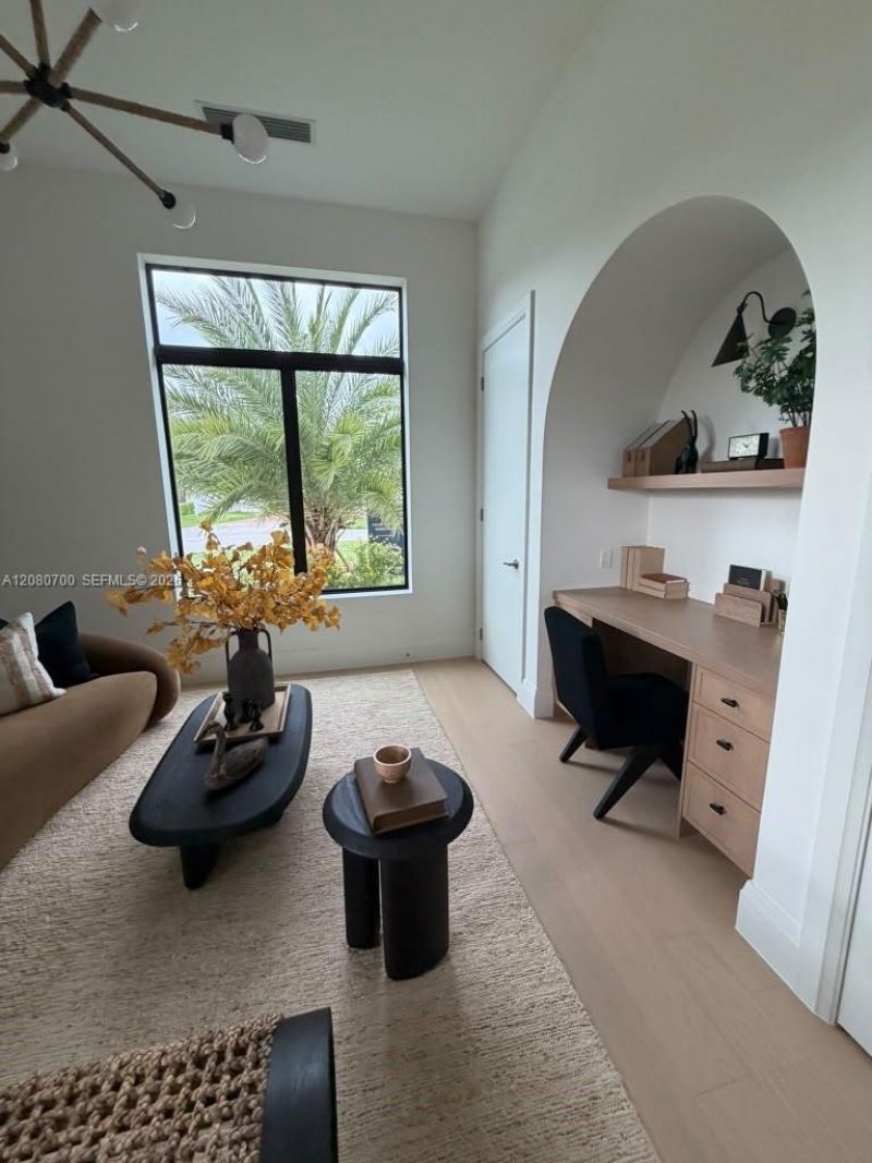 8540 NW 160th Terrace, Miami Lakes, FL 33016 Photo