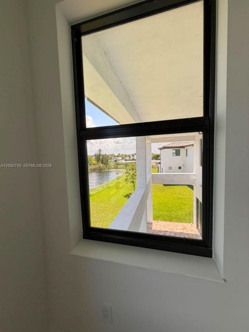 8540 NW 160th Terrace , Miami Lakes, FL 33016 Photo