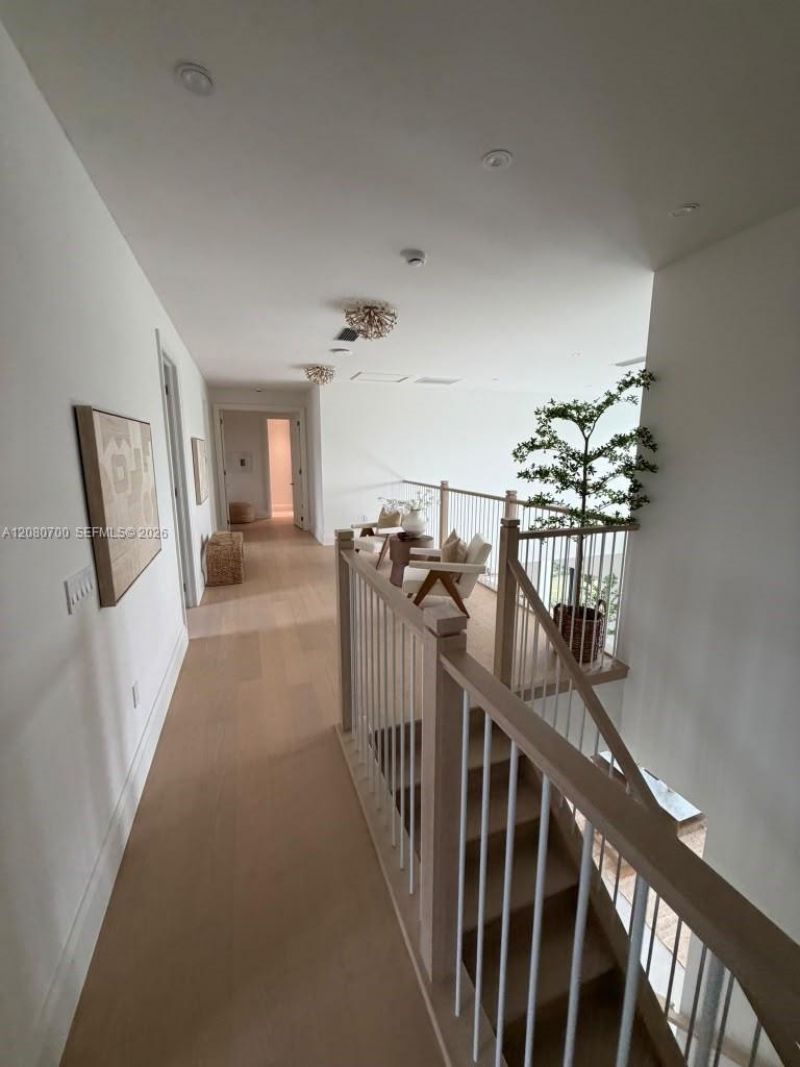 8540 NW 160th Terrace, Miami Lakes, FL 33016 Photo