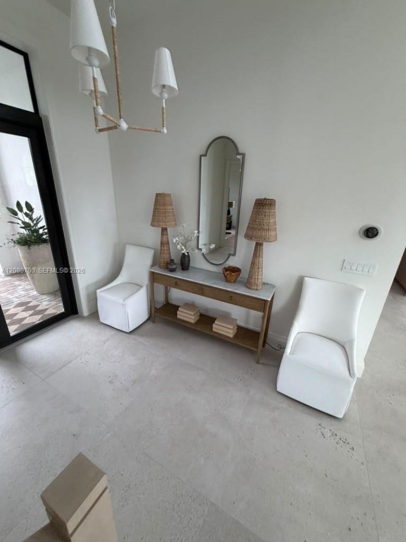 8540 NW 160th Terrace, Miami Lakes, FL 33016 Photo