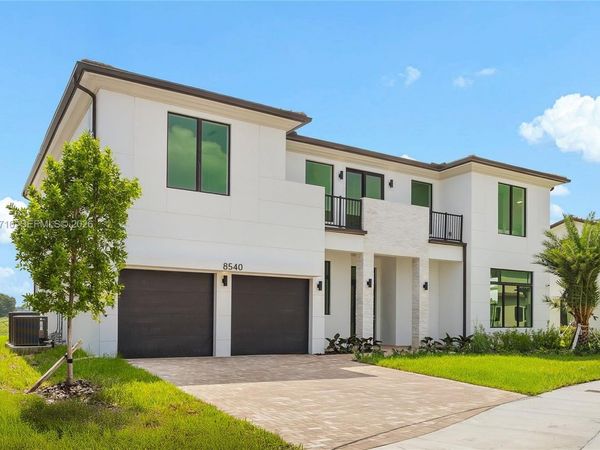 8540 NW 160th Terrace, Unit 1, Miami Lakes, FL 33016