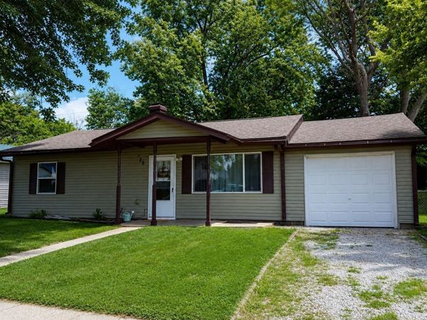 26 Center Drive, Crawfordsville, IN 47933