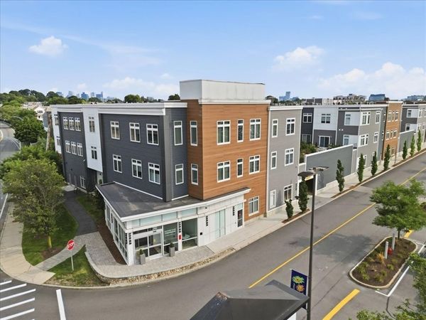 60 Cross Street E, Unit 319, Somerville, MA 02145