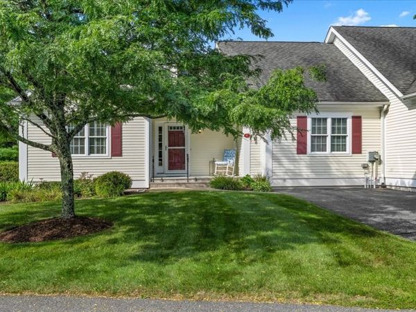 6 Lebaron Blvd, Unit 6, Lakeville, MA 02347