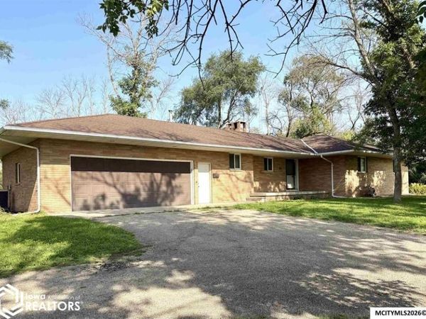 907 Woodland Drive, Northwood, IA 50459