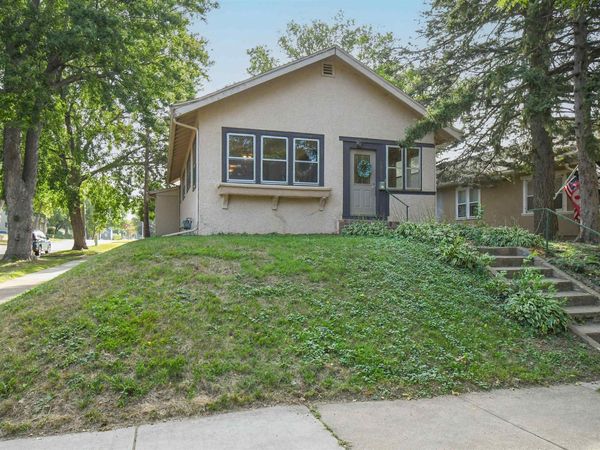 1900 S Norton Ave, Sioux Falls, SD 57105