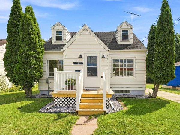 1343 W PROSPECT AVENUE, Appleton, WI 54914