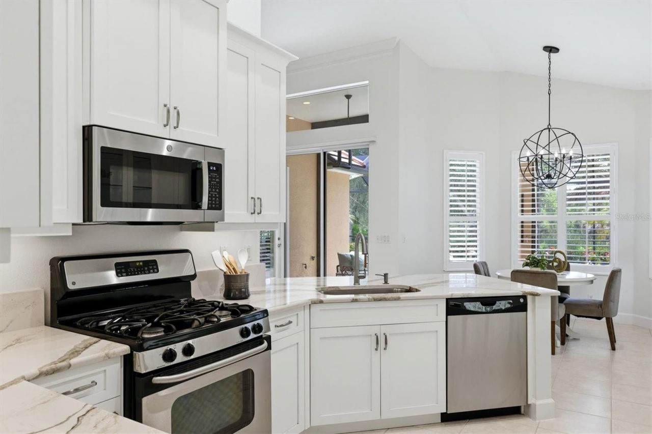 7443 Edenmore Street, Bradenton, FL 34202 Photo