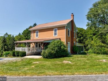 9492 SUGAR GROVE ROAD, HUNTINGDON, PA 16652