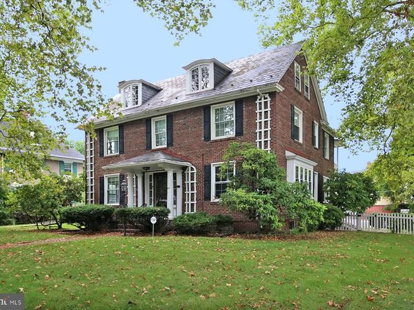201 HATHAWAY PARK, LEBANON, PA 17042
