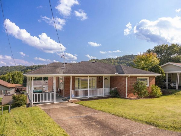 209 Paula Boulevard, Clarksburg, WV 26301