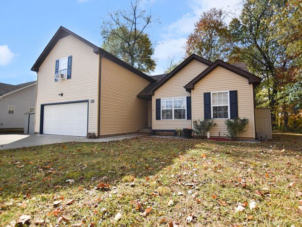 1410 Scrub Oak Drive, Clarksville, TN 37042