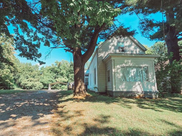 4001 Kratzville Road, Evansville, IN 47710