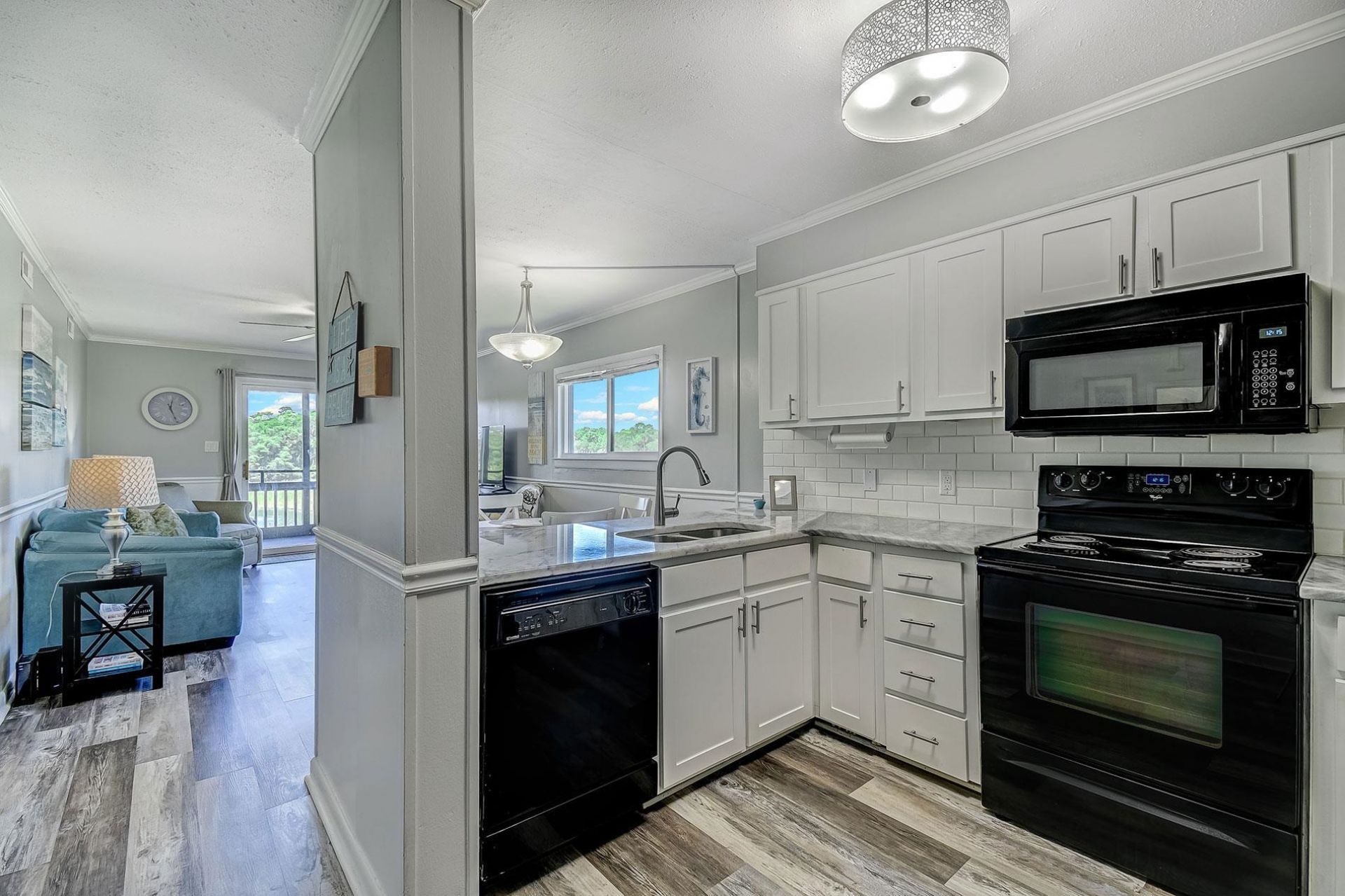 9501 Shore Dr.  Photo 13