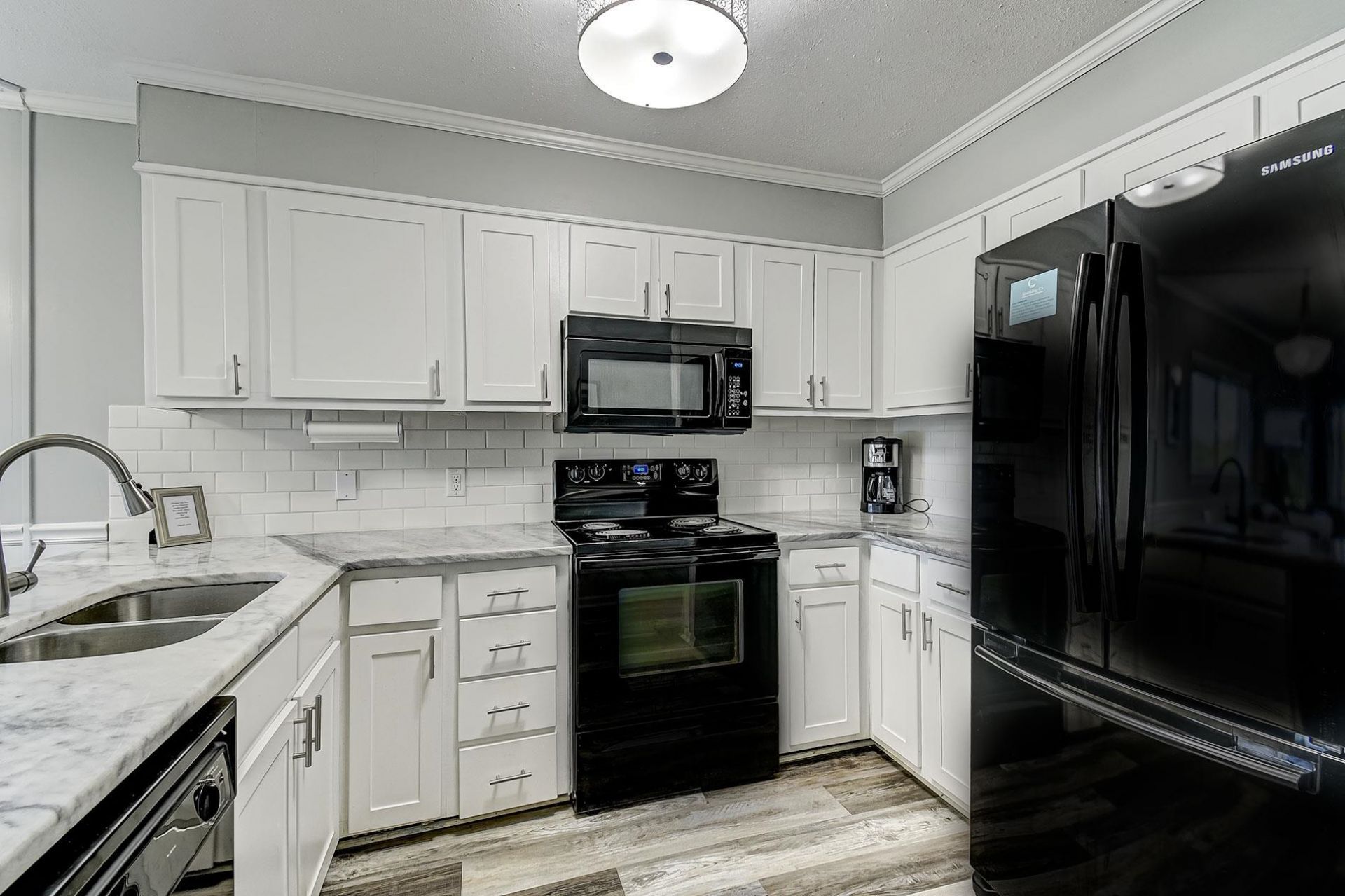 9501 Shore Dr.  Photo 15