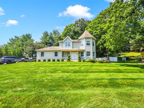 169 S Pascack Road , Nanuet, NY 10954