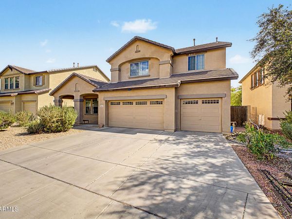 2141 W IAN Drive, Phoenix, AZ 85041