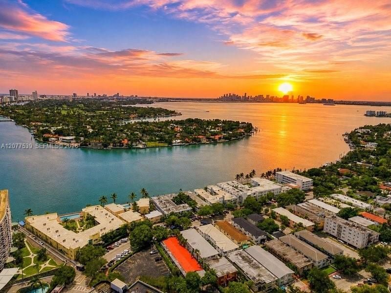 910 Bay Dr, Unit 15, Miami Beach, FL 33141 Photo