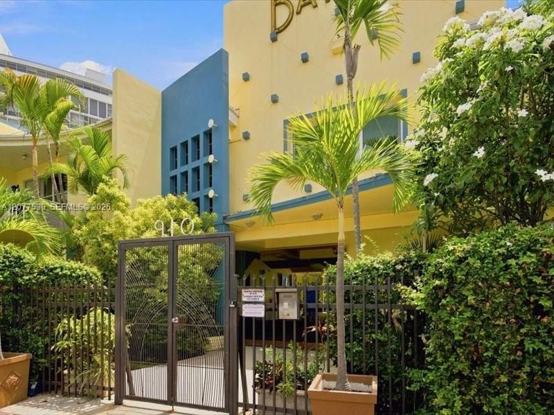910 Bay Dr, Unit 15, Miami Beach, FL 33141 Photo