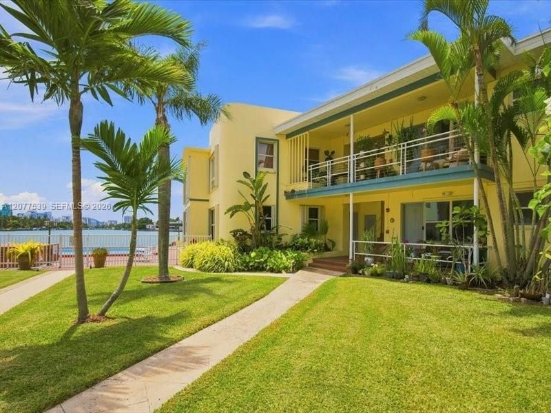 910 Bay Dr, Unit 15, Miami Beach, FL 33141 Photo