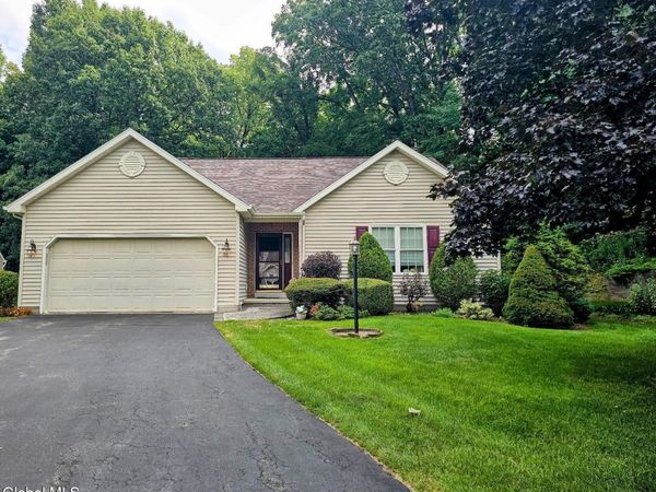 7 Cassidy Drive, Saratoga Springs, NY 12866