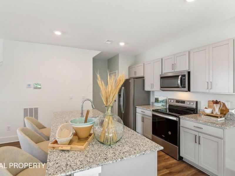 4231 water aven Drive , Canal Winchester, OH 43110 Photo 6