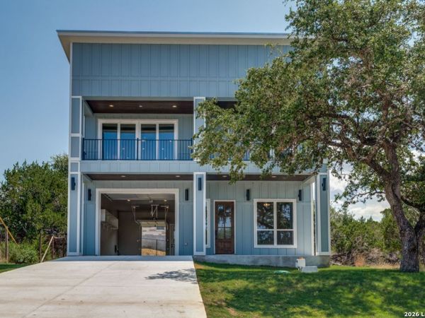 748 RIVIERA DR, Canyon Lake, TX 78133