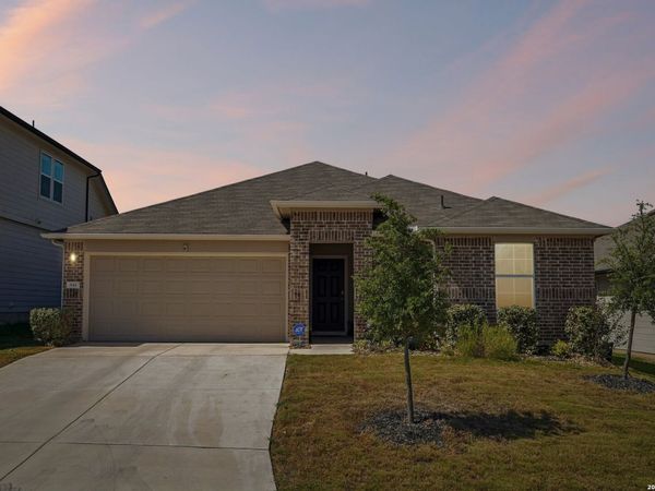 841 BAHIA PL, Seguin, TX 78155