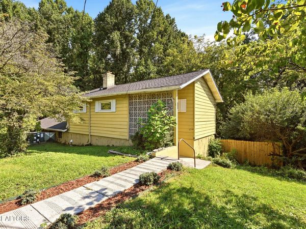 610 Michigan Ave, Oak Ridge, TN 37830