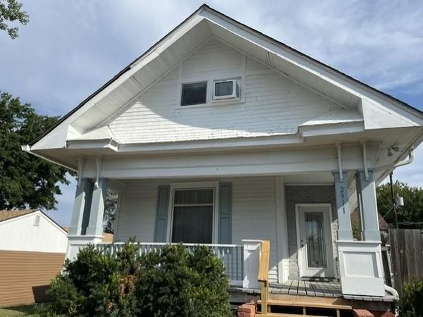 2911 Sylvanie Street, St Joseph, MO 64501