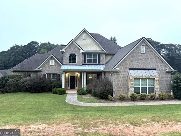 125 Trustin Lake Drive, Fayetteville, GA 30214