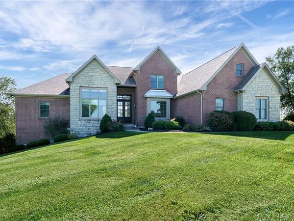 7828 Country View Lane, Brookville, OH 45309