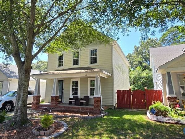 303 Town Pointe Way , Newport News, VA 23601