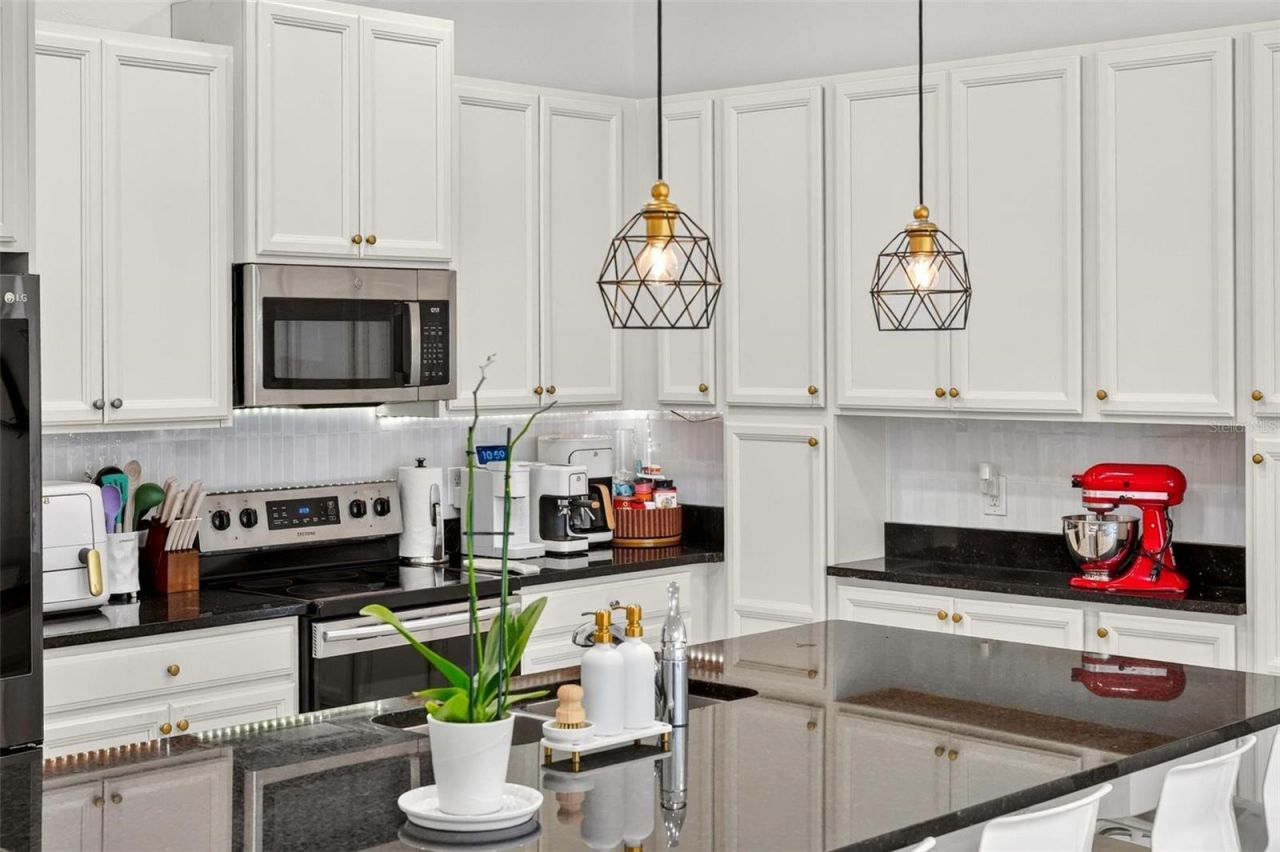 306 Captiva Drive , Davenport, FL 33896 Photo