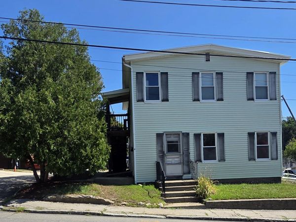 4 Central Street, Unit 1, Derry, NH 03038