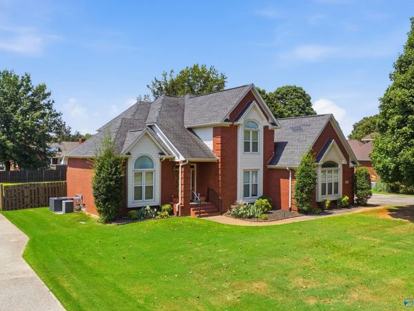 218 Wildflower Court, Huntsville, AL 35811