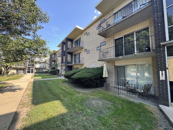 3133 Bernice Road , Unit 2, Lansing, IL 60438