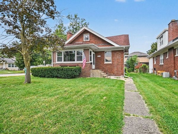 550 S Oakland Avenue , Villa Park, IL 60181
