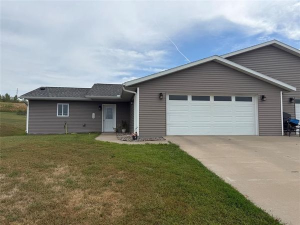 736 Truman Way, Arcadia, WI 54612