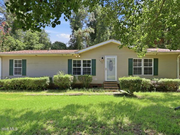 905 S Hardin Street , Southern Pines, NC 28387
