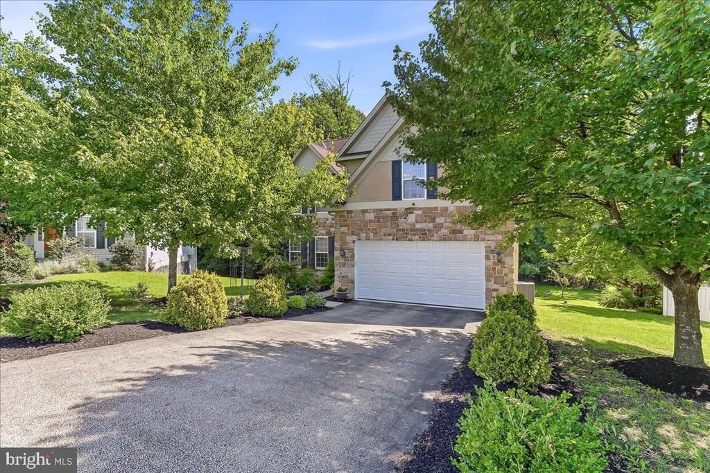 305 CAROLEE CIRCLE, SPRINGFIELD, PA 19064