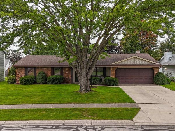 1550 Canterbury Court, Huntington, IN 46750