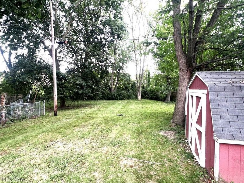 801 Spangler Street NE, Canton, OH 44714 Photo 2