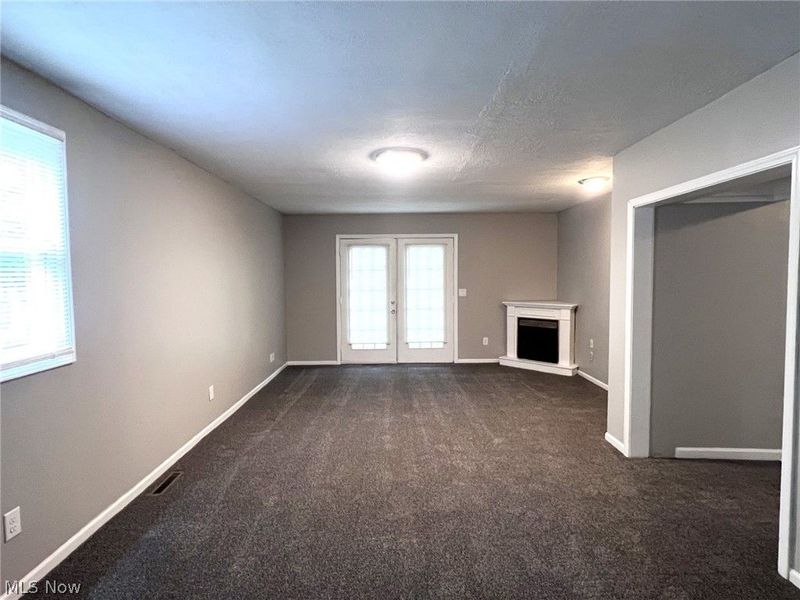 801 Spangler Street NE, Canton, OH 44714 Photo 3