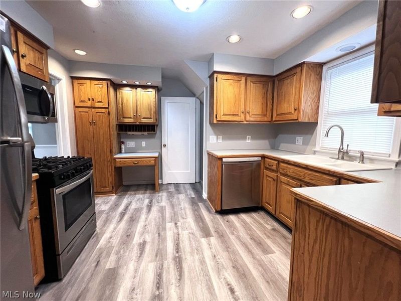 801 Spangler Street NE, Canton, OH 44714 Photo 6